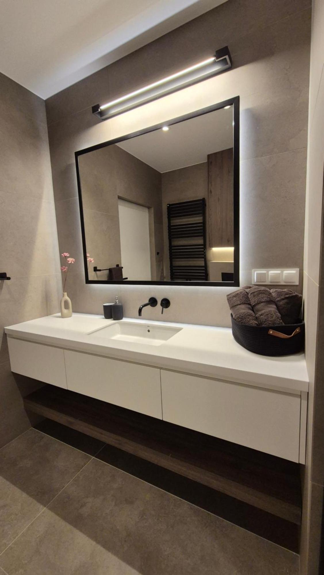 Апартаменти Luxurious Vanilla Apartment, Self Check-in 24h, Parking, Air-conditioning