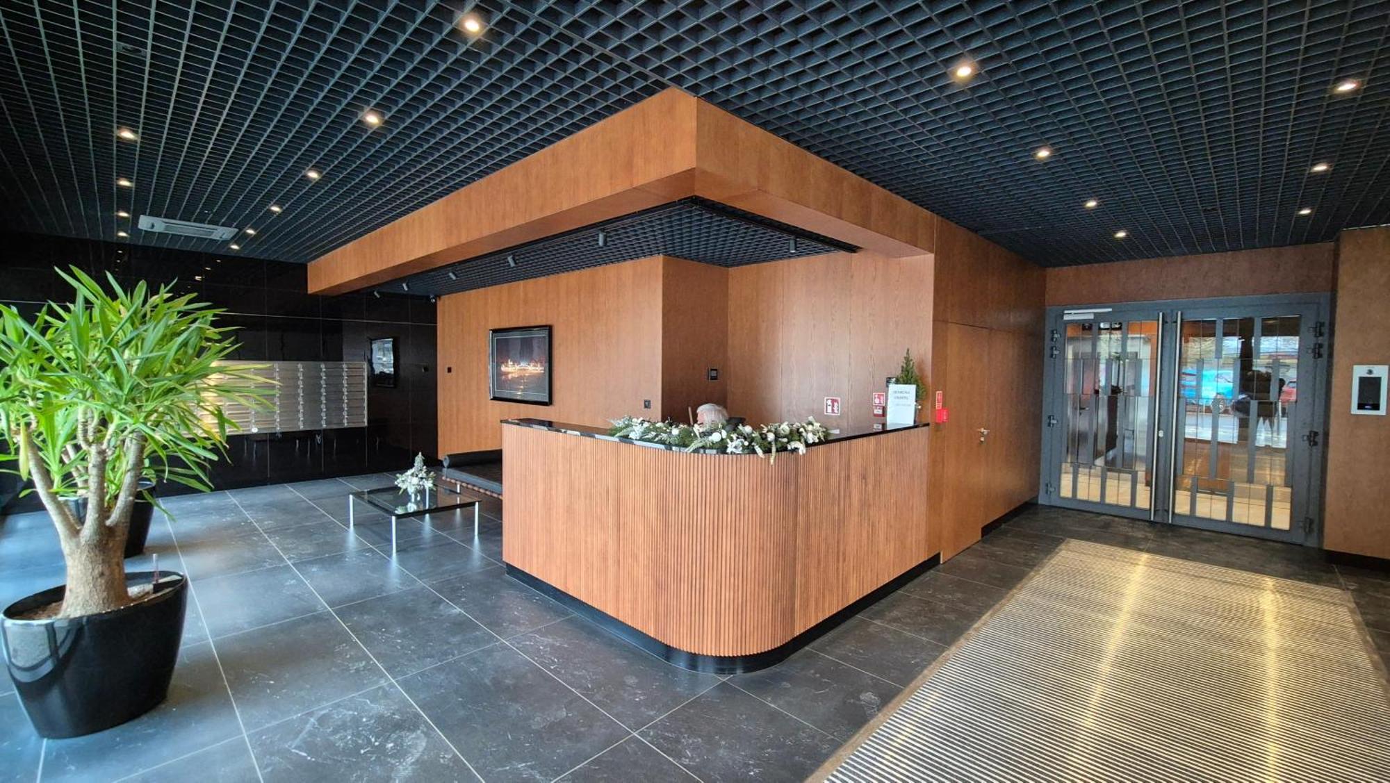Апартаменти Luxurious Vanilla Apartment, Self Check-in 24h, Parking, Air-conditioning